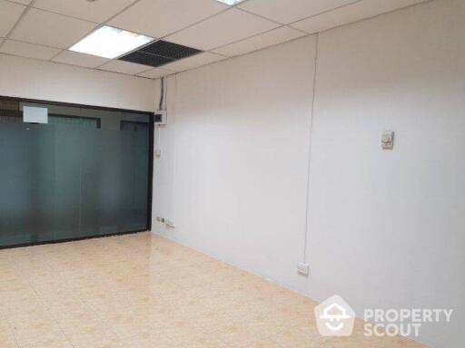 Office Space for Rent and Sale in Khlong Toei