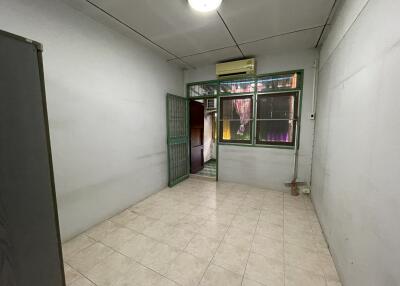 Empty room with tiled floor