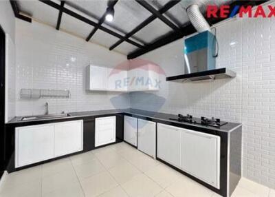 108 Sqm., 3 Beds Townhouse listed for ฿ 4,390,000.