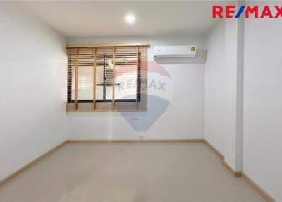 108 Sqm., 3 Beds Townhouse listed for ฿ 4,390,000.