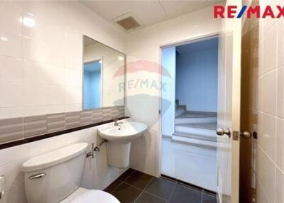 108 Sqm., 3 Beds Townhouse listed for ฿ 4,390,000.