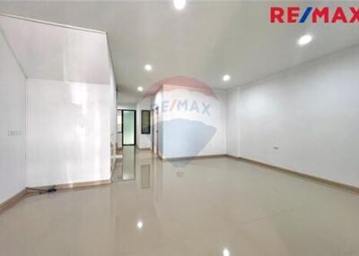 108 Sqm., 3 Beds Townhouse listed for ฿ 4,390,000.