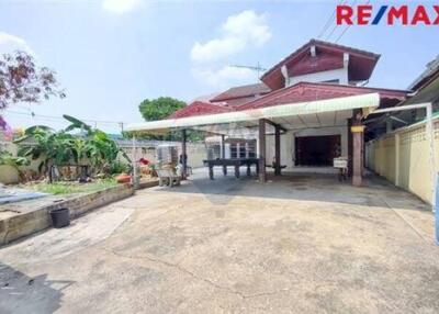 250 Sqm., 5 Beds Townhouse listed for ฿ 4,950,000.