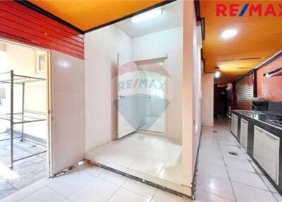 168 Sqm., 4 Beds Townhouse listed for ฿ 6,900,000.