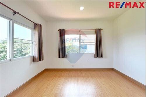 168 Sqm., 4 Beds Townhouse listed for ฿ 6,900,000.