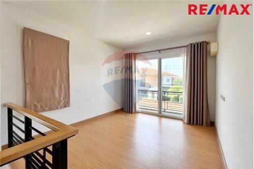 168 Sqm., 4 Beds Townhouse listed for ฿ 6,900,000.