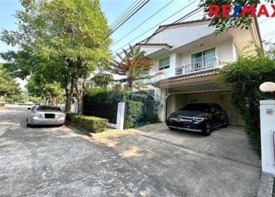 153 Sqm., 3 Beds Townhouse listed for ฿ 4,900,000.