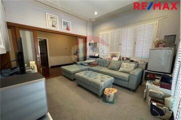 500 Sqm., 6 Beds Townhouse listed for ฿ 61,360,000.