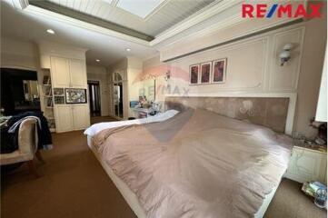 500 Sqm., 6 Beds Townhouse listed for ฿ 61,360,000.