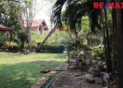 500 Sqm., 6 Beds Townhouse listed for ฿ 61,360,000.