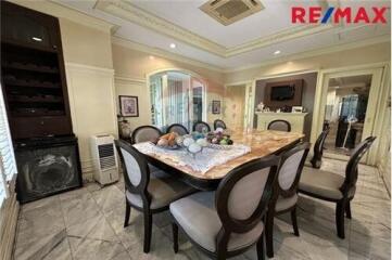 500 Sqm., 6 Beds Townhouse listed for ฿ 61,360,000.