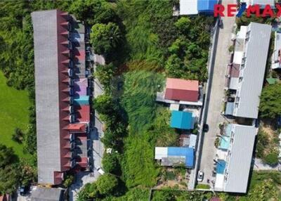 401 Sqm. Land listed for ฿ 2,700,000.