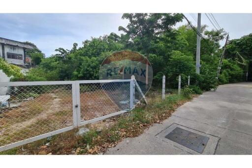 LAND FOR SALE Soi Naklua 10-12, land Close to the beach about 50 meters.