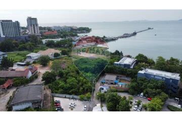 LAND FOR SALE Soi Naklua 10-12, land Close to the beach about 50 meters.