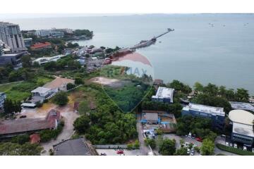 LAND FOR SALE Soi Naklua 10-12, land