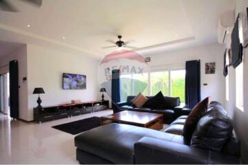 Mali Residences, Spacious Villa 3(+1) Bed 5 Bath,