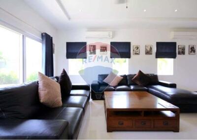 Mali Residences, Spacious Villa 3(+1) Bed 5 Bath,