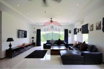 Mali Residences, Spacious Villa 3(+1) Bed 5 Bath,