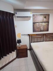 คอนโดนี้มี 1 ห้องนอน  อยู่ในโครงการ คอนโดมิเนียมชื่อ Jomtien Thip Condotel 