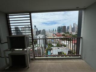 15 Sukhumvit Residences