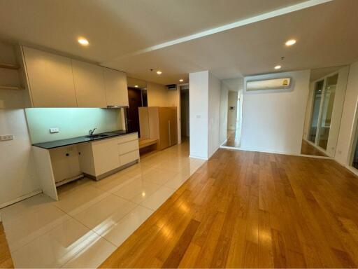 15 Sukhumvit Residences