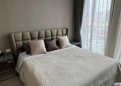 Condo for Rent at Noble Ploenchit