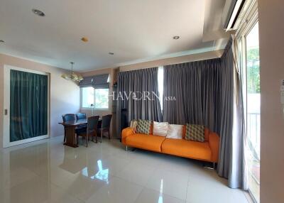 Condo for sale 2 bedroom 68.57 m² in Diamond Suites Resort, Pattaya