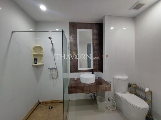 Condo for sale 2 bedroom 68.57 m² in Diamond Suites Resort, Pattaya