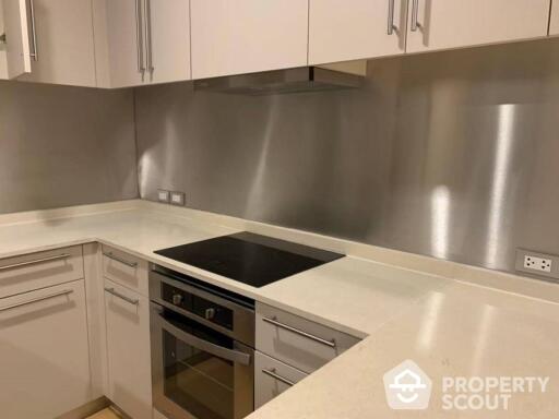 2-BR Serviced Apt. near BTS Saphan Taksin