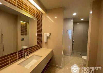 2-BR Serviced Apt. near BTS Saphan Taksin