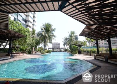 2-BR Condo at Sathorn Gardens near MRT Si Lom