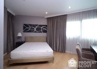 2-BR Condo at Sathorn Gardens near MRT Si Lom