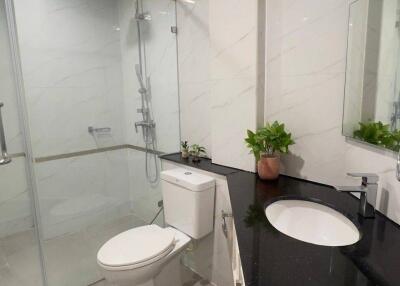 2-BR Apt. near BTS Phrom Phong