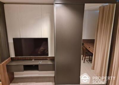 1-BR Condo at Life Asoke - Rama 9 near MRT Phra Ram 9