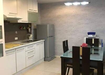 1-BR Condo at Grand Park View Asoke near MRT Sukhumvit