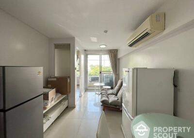 1-BR Condo at The Clover Thonglor Residence near BTS Thong Lor