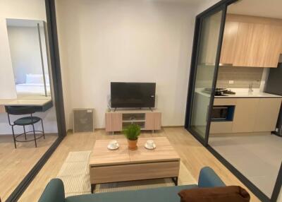 1-BR Condo at Xt Phayathai near BTS Phaya Thai