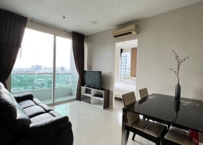 2-BR Condo at Ideo Mix Phaholyothin near BTS Saphan Khwai