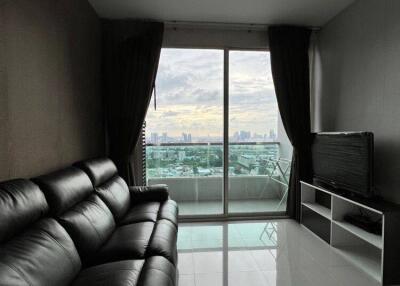 2-BR Condo at Ideo Mix Phaholyothin near BTS Saphan Khwai