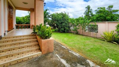 Large 4 Bedroom Family Home For Sale in San Pa Tong