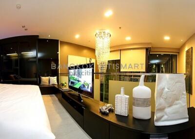 Condo at RHYTHM Sukhumvit 44/1 for sale