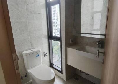 1-BR Condo at Noble Around Sukhumvit 33 near BTS Phrom Phong