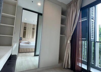 1-BR Condo at Life One Wireless near BTS Phloen Chit