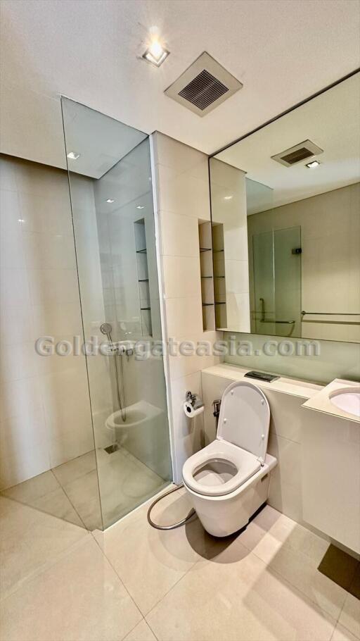 2 Bedrooms condo on high floor with balcony - Domus Sukhumvit 16