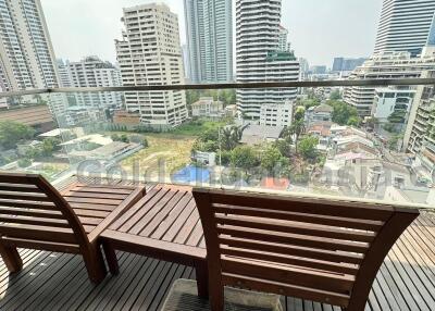 2 Bedrooms condo on high floor with balcony - Domus Sukhumvit 16