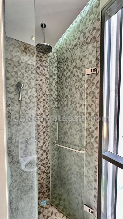 2 Bedrooms condo on high floor with balcony - Domus Sukhumvit 16