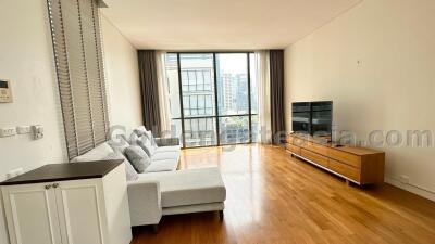 2 Bedrooms condo on high floor with balcony - Domus Sukhumvit 16