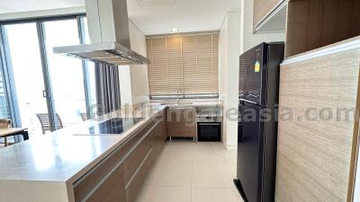 2 Bedrooms condo on high floor with balcony - Domus Sukhumvit 16