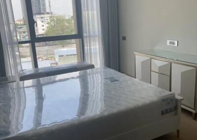 The Monument Thonglor 2 bedroom condo for sale with a tenant
