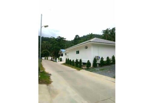 4 Bedrooms villa for rent